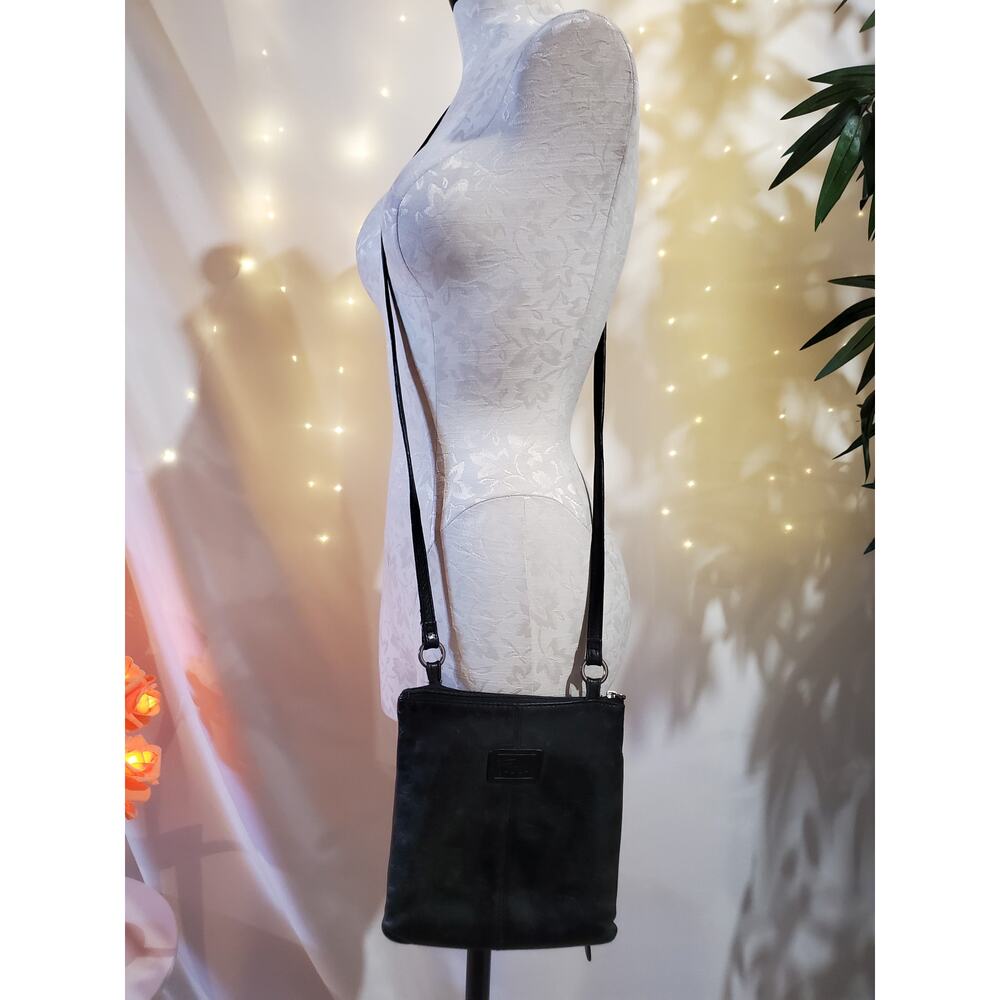 Fossil Black Leather Crossbody Bag Classic Soft Everyday Small Travel Zip Purse - Picture 3 of 14